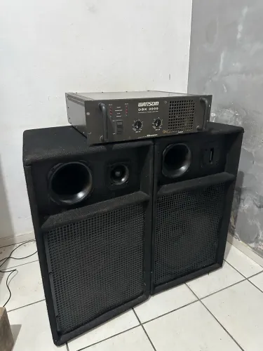Caixas de som Jossf + 2 tripés + Amplificador