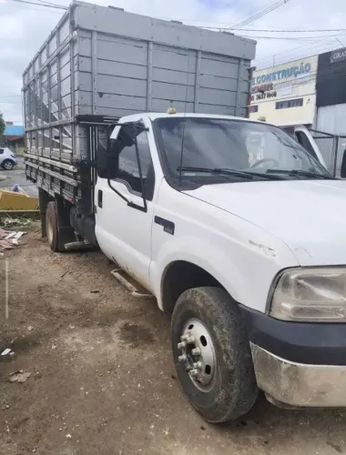 2000 Ford F-4000