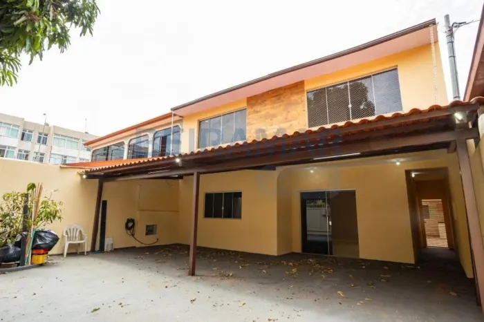Casa para Venda em Brasília, Guará I, 4 dormitórios, 2 suítes, 4 banheiros, 4 vagas