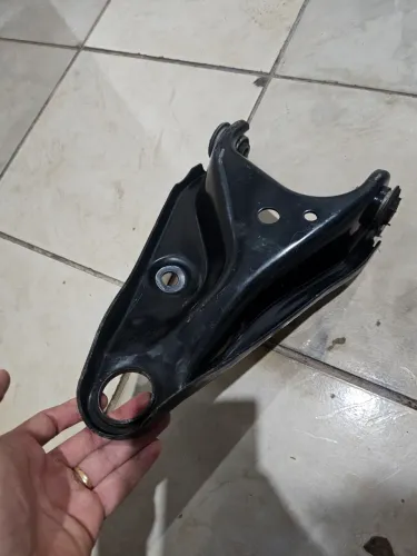 Balança Cofap lado direito Sandeiro/Clio