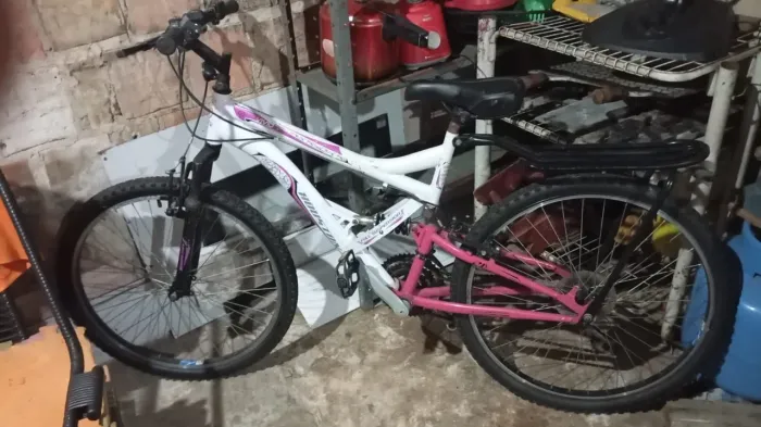 Vendo Bicicleta Feminina Houston Full Suspension 