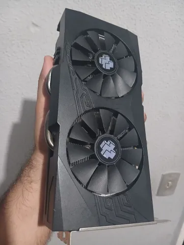 Placa de vídeo RX 590 de 8Gb, Placa impecável, Aceito cartão e NÃO faço envios.