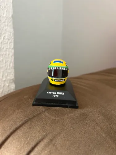 Capacete Miniatura Ayrton Senna 1994 Colecionável