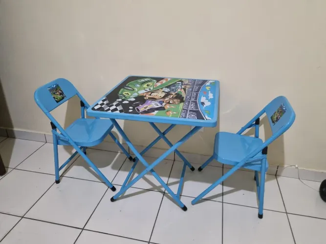 Mesa dobrável infantil 