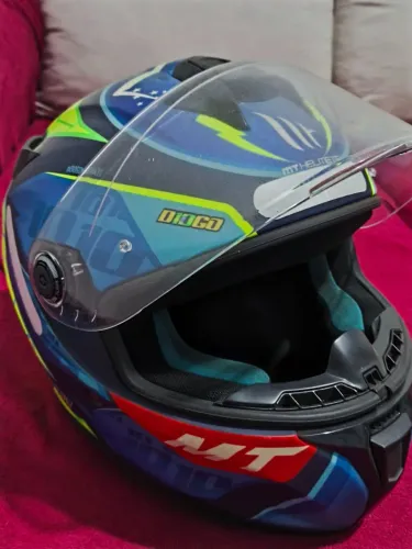 Capacete MT HELMET DIOGO