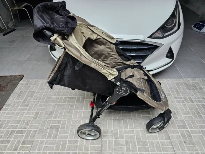 Carrinho de Bebê City Mini.