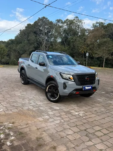 Nissan Frontier Pro4x CD 4X4 2.3 Bi-TB Die. AUT 2023