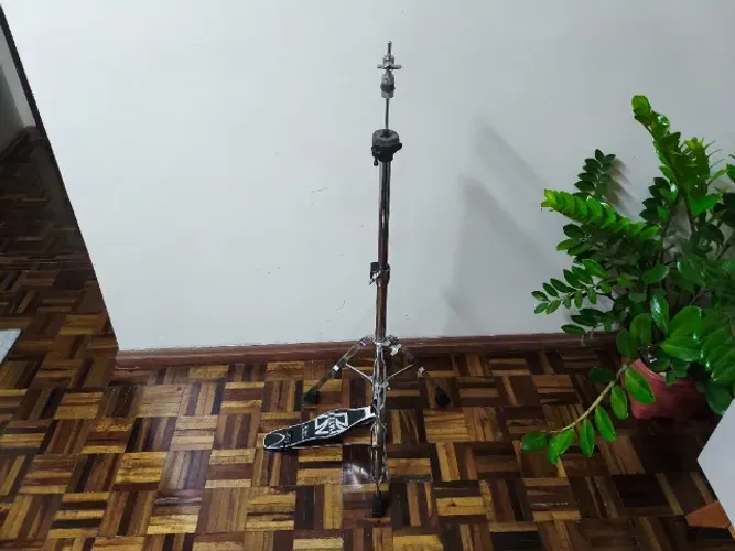 Máquina de Chimbal Tama HH45WN Stage Master com Pé Giratório 
