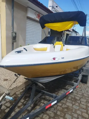 Lancha focker 160 com Yamaha 60hp 04 tempos