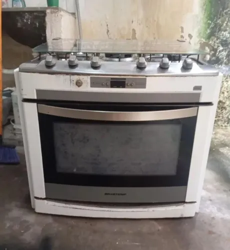 Vendo fogão Brastemp de embutir.