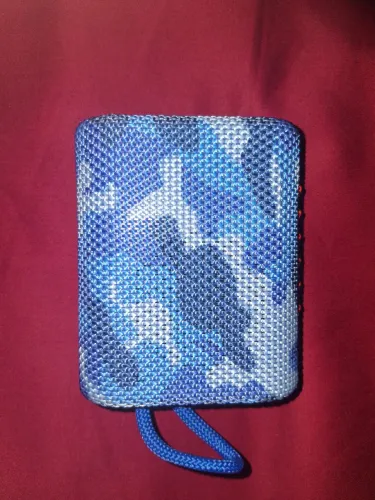 JBL Go camuflada