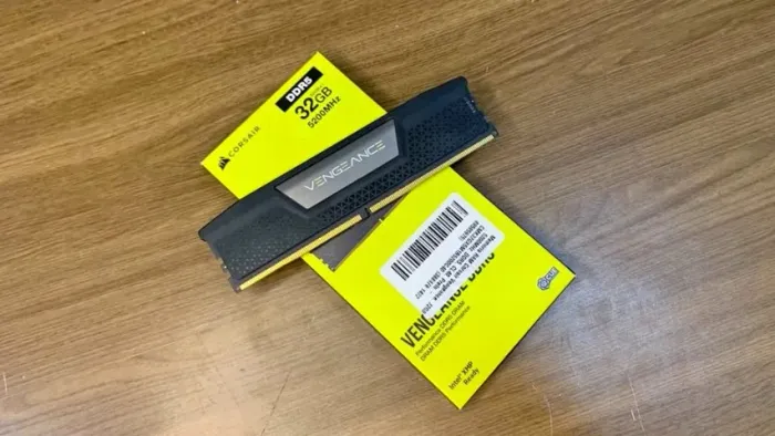 32GB DDR5 (1X32GB) CORSAIR VENGEANCE 5200MHZ