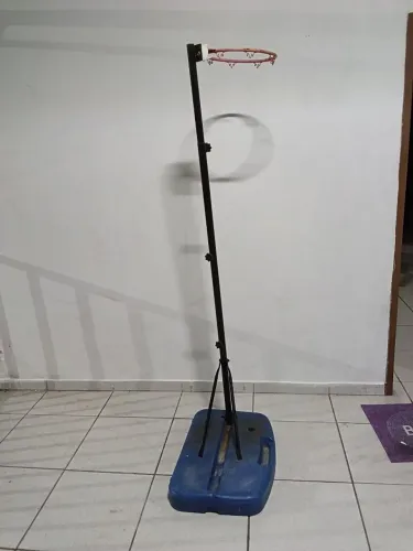 Cesta de basquete móvel