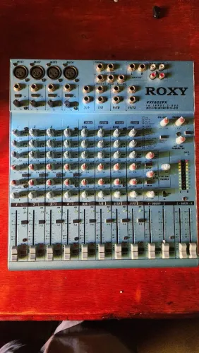 Mesa De Som Roxy 16 Canais