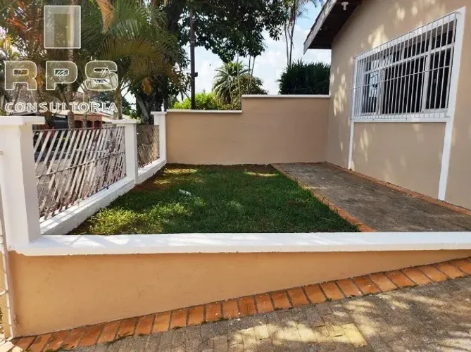 Casa no Jardim Nirvana ,com 03 quartos, sendo 01 suíte com armário, Sala com 02 ambientes