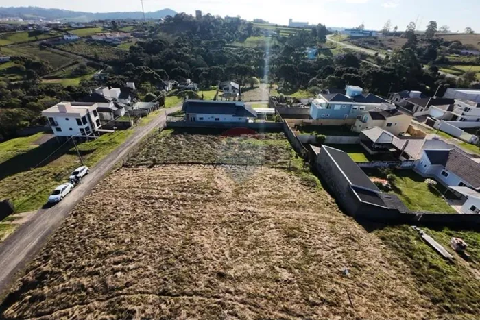 Terreno com 720m² à Venda no Residencial Colina do Alvorecer II