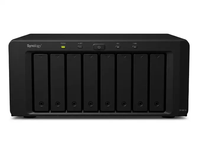 NAS Synology DiskStation DS1812+ (8 Baias) + HD 2TB + Fonte Nova