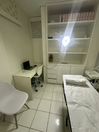 OPORTUNIDADE: Iguatemi: Sala estética / lash, nail design e esteticista - Sublocação 