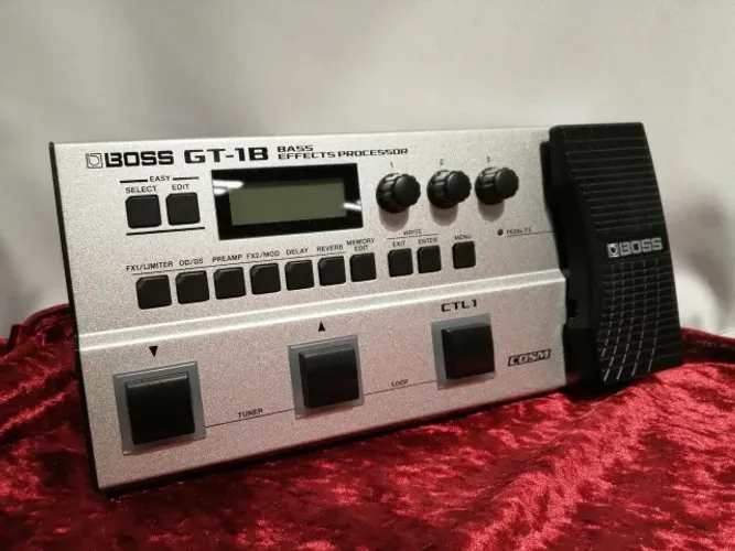 Pedal Bass Boss GT-1B  