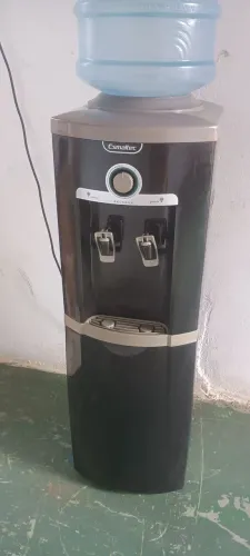 Bebedouro Esmaltec novo