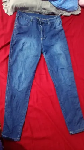 Calça jeans tamanho 44