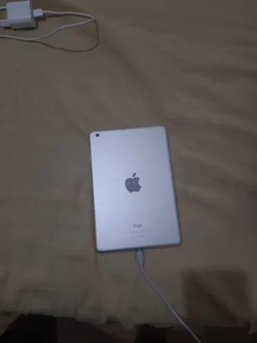 Apple Ipad 1 mini (vidro trincado)