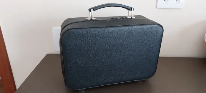 Maleta  30cm  x 20cm X 10 cm  para instrumentação, maquiagem, manicure, necessaire