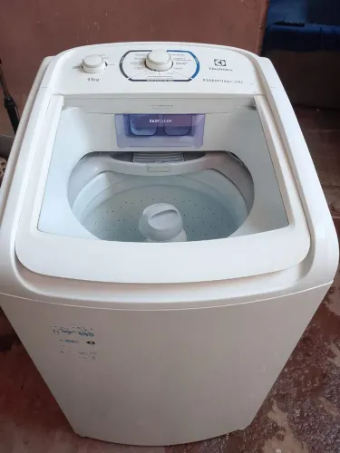 Vendo maquina eletrolux de 11 kg