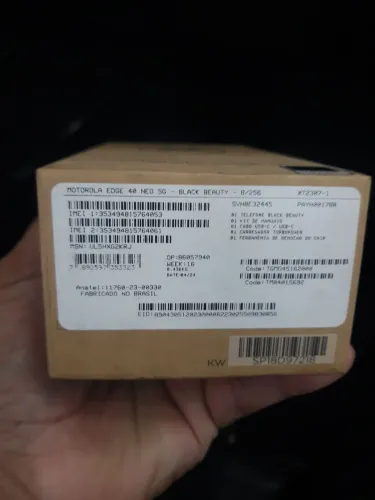 Motorola edge 40 neo 256 gigas.
