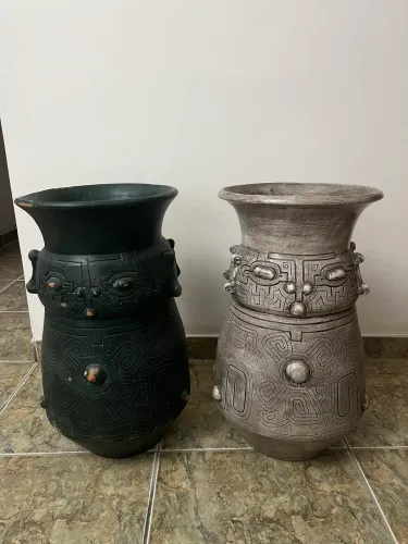 Par de Vasos Grandes de Chão Estilo Marajoara / Étnico em Cerâmica
