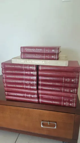 Enciclopédia Barsa 1980 completa + Atlas