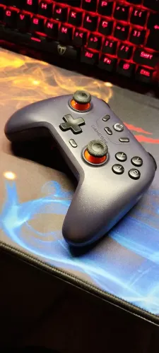 Controle Gamesir Novalite Bluetooth/Wireless (PC, Switch, Celular)