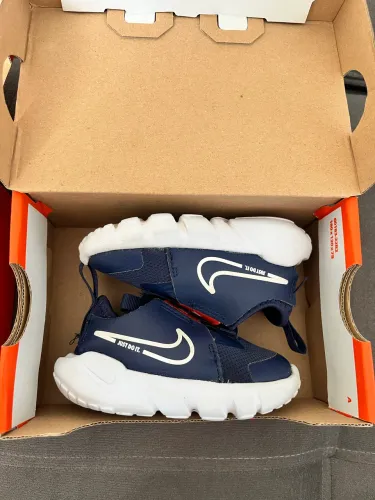 Tênis Nike infantil