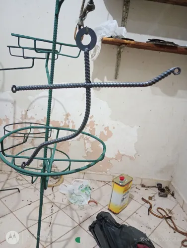 Suporte pra colocar plantas em pedendurado na parede