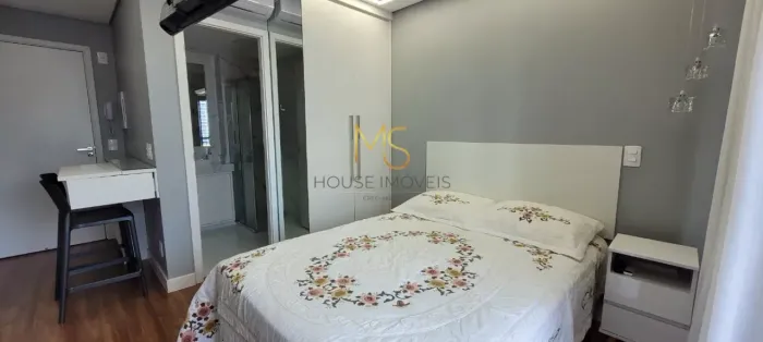 Studio equipado para aluguel, em frente ao metrô Butantã (sol da manhã), São Paulo, SP