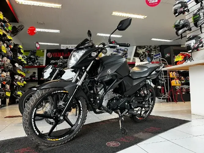 Yamaha FAZER YS 150 SED 2025 Única dona e com baixo km!