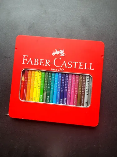 Lápis de cor Faber Castell grip triangular 24 cores