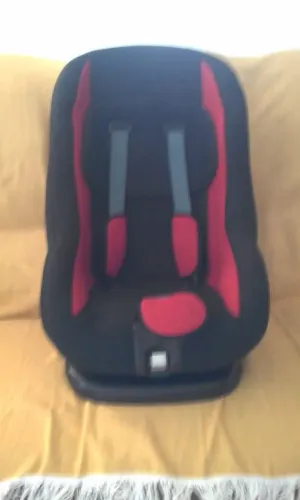 Cadeira Infantil para Automóvel - Bem Conservada