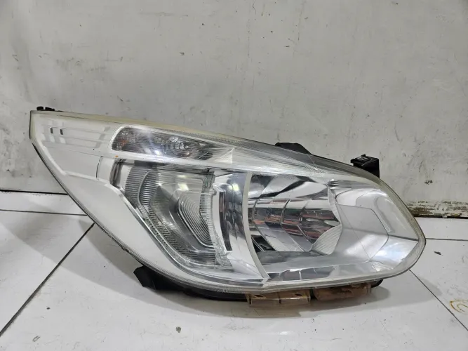 Farol chevrolet spin lado direito cromado 2012/2016