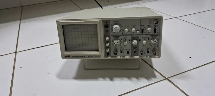 Osciloscópio 20 MHz analógico- Instrutherm