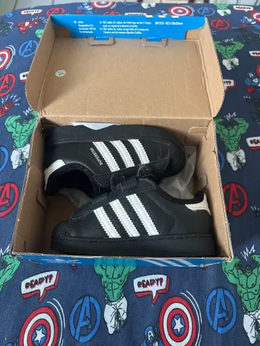 Tênis ADIDAS
