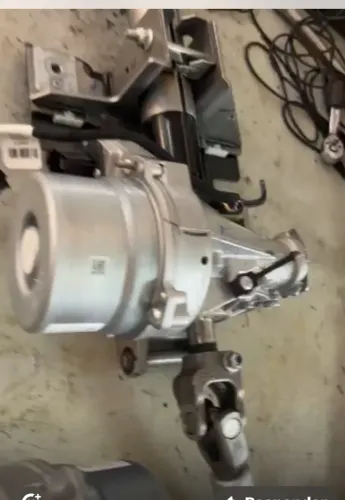 Vendo coluna de direção sem o ângulo de giro (defeito)onix plus 2022