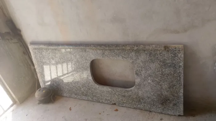 Vendo pia de mármore