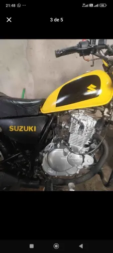 Suzuki intruder