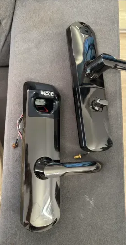 Fechadura de porta biométrica 