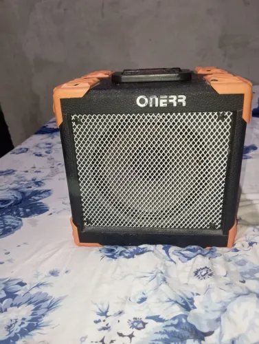 Cubo pra contra baixo e guitarra 