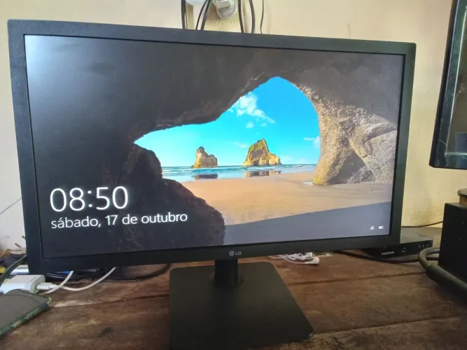 Monitor LG 21.5" Full HD 75Hz (22MP410-B) - Seminovo
