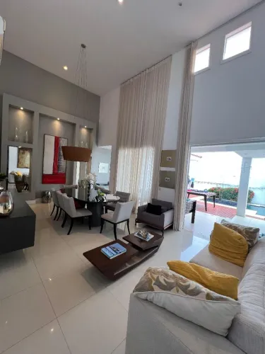 Vendo Casa 04 Quartos com Suítes Alto Padrão no Olho d'água em Condomínio Fechado.