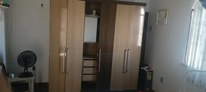 Guarda roupa usado 