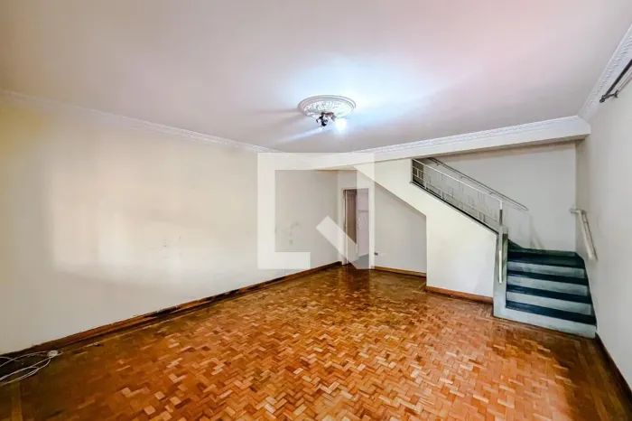 Casa à Venda - Ipiranga, 2 Quartos, 200 m2